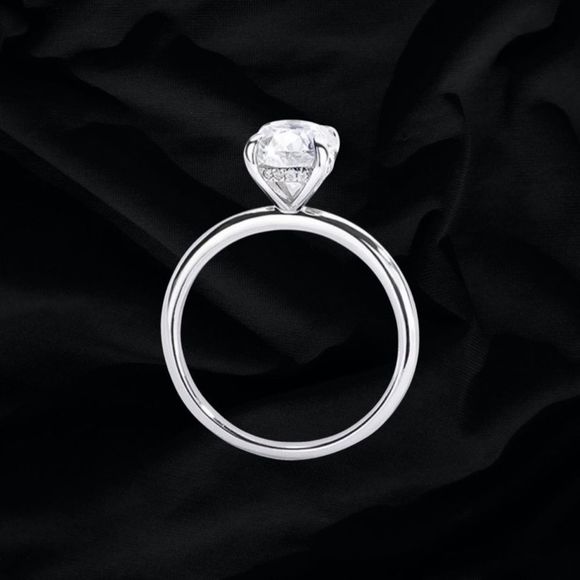 VVS1 Diamond 💎18k Plated 925, 2CT OVAL Moissanite DIAMOND W/HIDDEN HALO - Picture 5 of 9